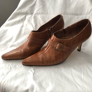David Aaron Cognac Heeled Booties